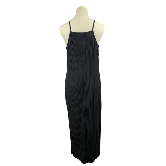 Black Pleated Maxi Dress With Spaghetti Straps - Picture 2 of 8
